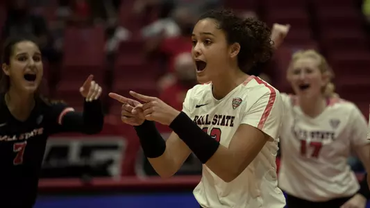 Natalie Mitchem Celebrates vs. Ohio