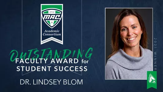 Lindsey Blom - 2021 MAC Outstanding Faculty Award for Student Success