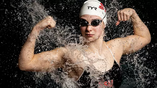 Hannah Jones - Posed