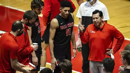 Donan Cruz Huddle
