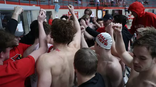 Swimming & Diving Cheer
