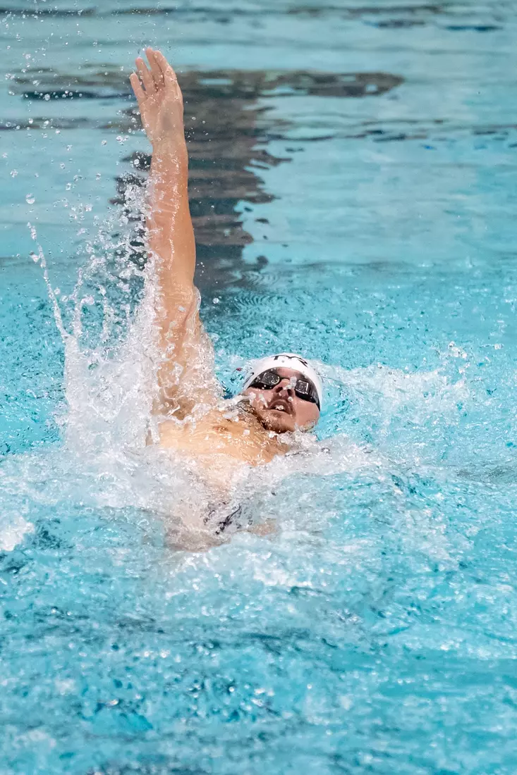 MC-41543-Men’s and Women’s Swimming and Diving