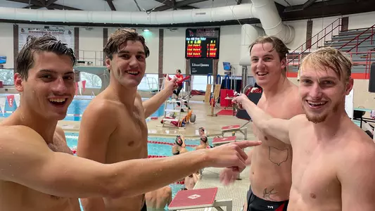 400 Freestyle Relay - Pool Record