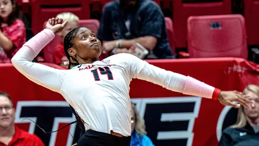 Aniya Kennedy - Attacking