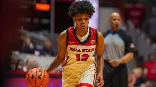 Nyla Hampton vs. Trine