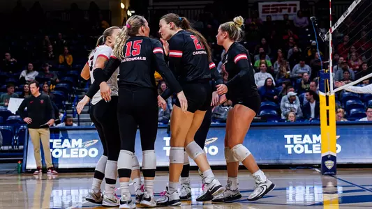 WVB at Toledo - Team Huddle