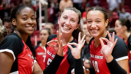 WVB Chirp Chirp Pose
