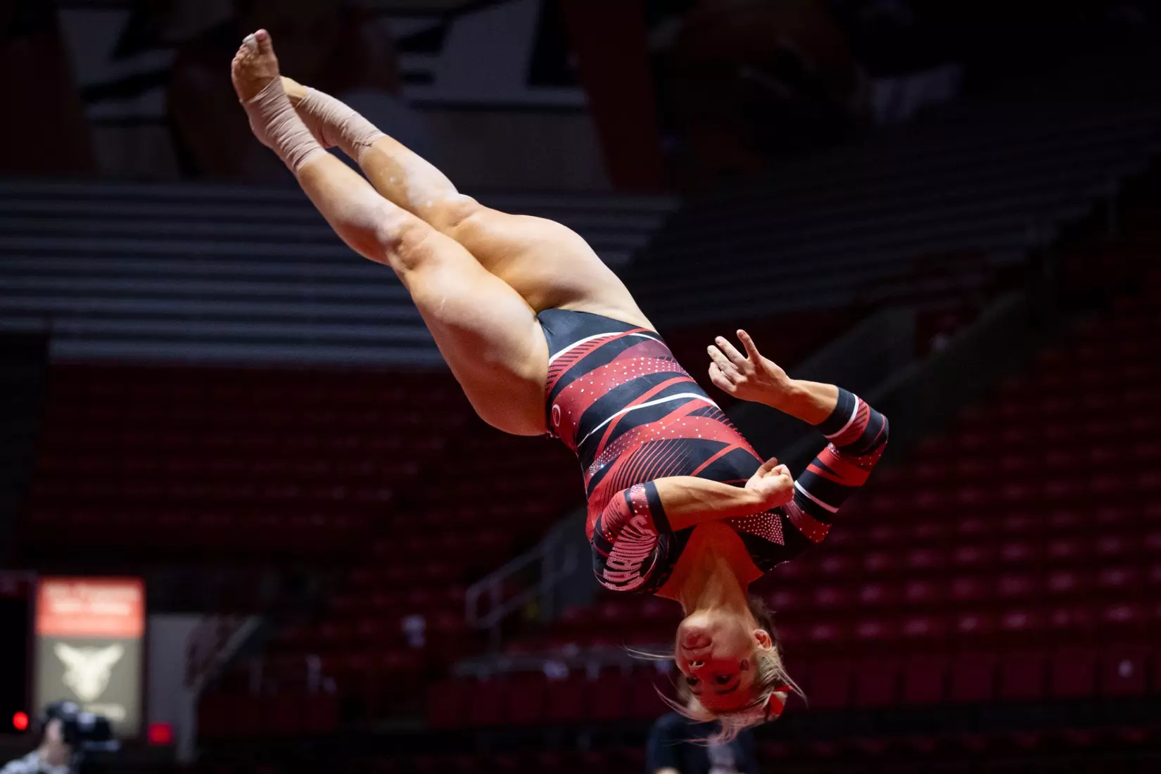 The Ball State gymnastic team hosts Bowling Green in Worthen Arena on Jan, 22. Photo by Samantha Blankenship / Ball State University
