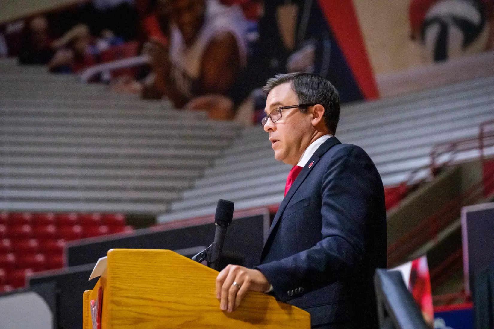 The Ball State Athletic Hall of Fame induction ceremony and banquet takes place in Worthen Arena on October 4, 2024. Photo by Bobby Ellis/Ball State University