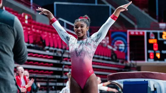Alauna Simms - Red vs. White