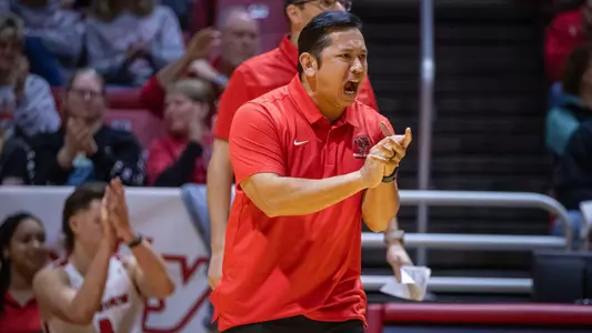The Ball State men's volleyball team takes on Purdue Ft. Wayne Mastadons at Worthen Arena on February 15, 2024. Photo by Bobby Ellis.