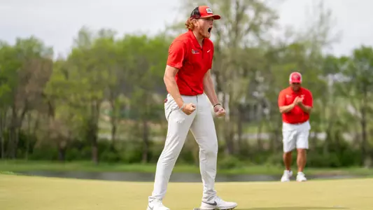 Kash Bellar on 18th Green at MAC Championships