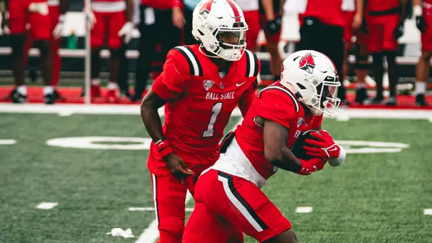 Kiael Kelly give to Qua Ashley