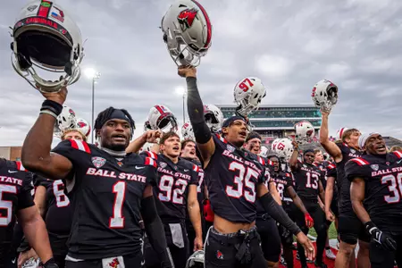 Ball State FB Celebrates Versus UNH