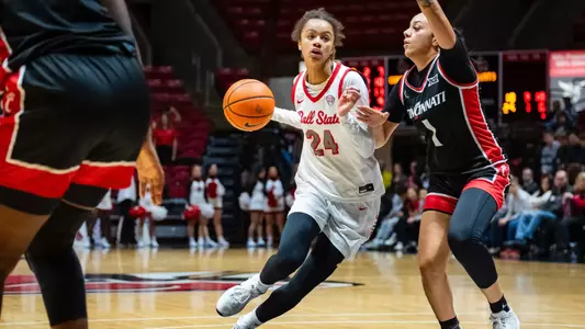 25_MC-80127 - Women’s Basketball hosts University of Cincinnati on Nov 20, 2025. Photo by Samantha (Blankenship) Ellis/Ball State University.