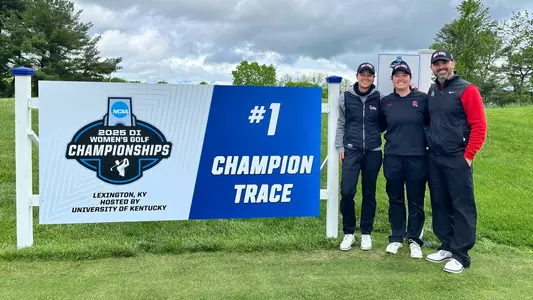 Jasmine Driscoll and staff at NCAA Lexington Regional