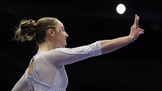 Karli Mercer throwing out a Chirp at NUI