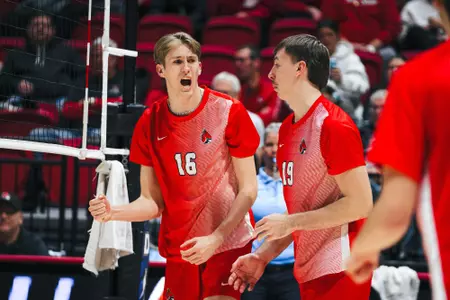 Louis and Savitski-Lynde versus Trine