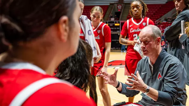 Brady huddle vs. Buffalo