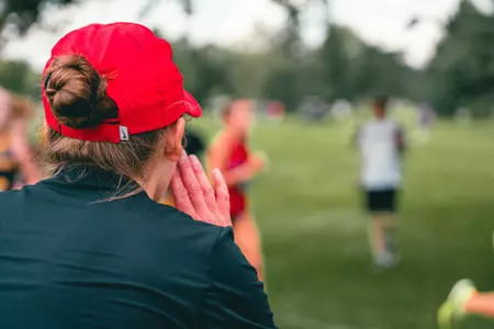 Rachel Nichwitz Cheers on a Ball State Runner at the 2026 Joe Piane Invitational