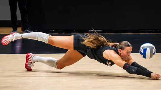 Sophie Ledbetter with one of her career-high 29 digs in the Oct. 6, 2026, showdown with Miami