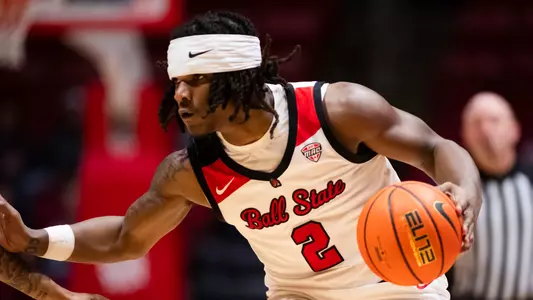 The Ball State men's basketball vs UMass at Worthen Arena on Feb 24, 2026 at Ball State University. Photo by Bobby Ellis/Ball State University.