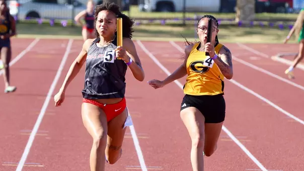 Ball State outraces Grambling in the 4x100 relay at the TCU Alumni Invite