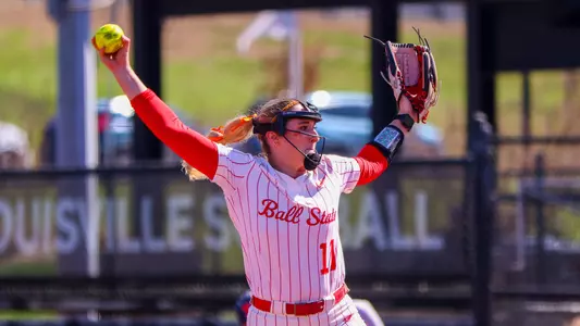 Ella Whitney pitching versus Illinois at the Cardinal Classic hosted by Louisville