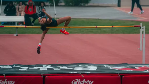 Nina Garner wins high jump at We Fly Challenge