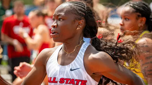 Alana Springer powers her way to the second-fastest 200m time in school history