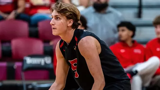 MVB Signs Bobby Clapp