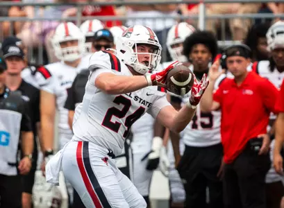 Tate Hoover completes a catch at Ohio State 9/5/2026