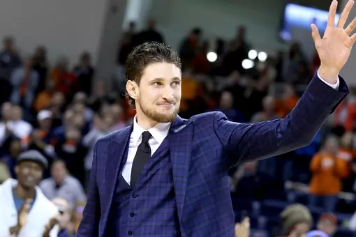 Mike Muscala jersey retirement ceremony