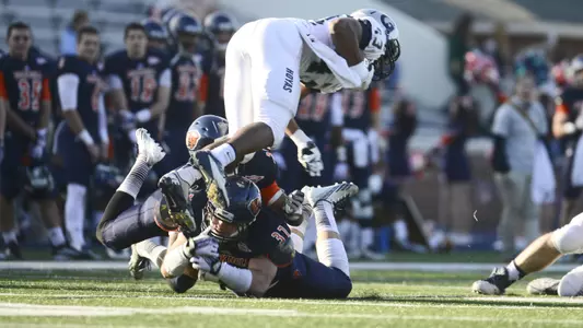 Football Finishes PL Schedule Above .500 with 17-7 Win Over Georgetown