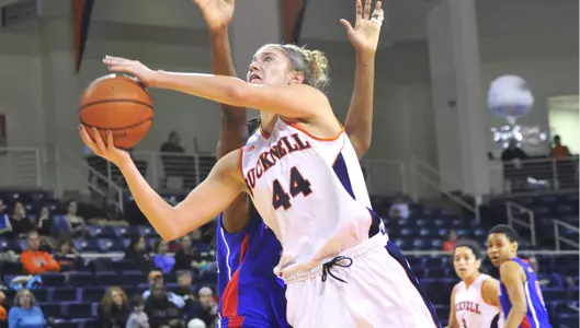 Dotson Posts Career Night but Bison Women's Basketball Falls 60-52 to Longwood