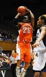 Cold Shooting First Half Hurts Bucknell Women's Basketball in 70-62 Loss at Illinois-Chicago