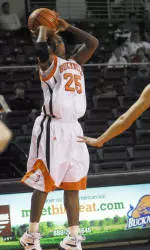 Bucknell Women's Basketball Nipped by Holy Cross, 48-46