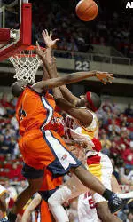 Bucknell Men's Basketball Drops Close One at Iowa State, 62-55