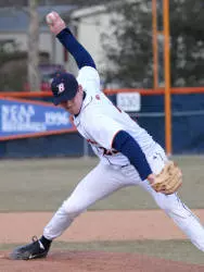 Jason Buursma Receives Senior Athletic Award at Bucknell