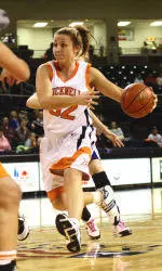 Bucknell Women's Basketball Starts Homestand with 58-44 Win Over Holy Cross