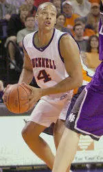 Bucknell, Holy Cross Men's Basketball Rivalry Visits Worcester Saturday Afternoon