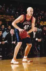 Bison Men's Hoops drops heartbreaker to Albany, 51-50