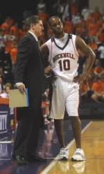 Bucknell Men's Basketball Falls at La Salle, 68-65