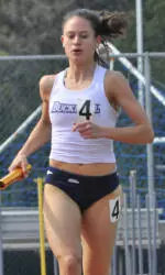 Victoria Gilbert Receives Senior Athletic Award