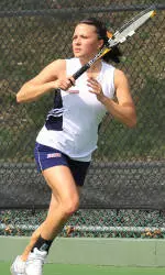 Lucido Nets 160th Career Win in Bison Women's Tennis' 7-0 Sweep Over Villanova