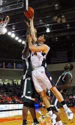 Delaware Scores Game's Final 25 Points in 81-68 Men's Hoops Victory over Bucknell