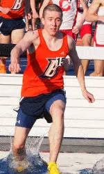 Bucknell's Tolli Runs Top-10 Time as Bison Open at Penn Relays