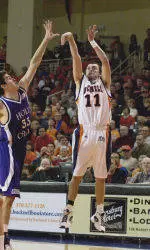 Bucknell Men Grab Share of Patriot League Lead with 48-45 Win over Holy Cross