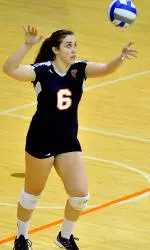 Seniors Power Bucknell Volleyball to 3-0 Win Over Holy Cross