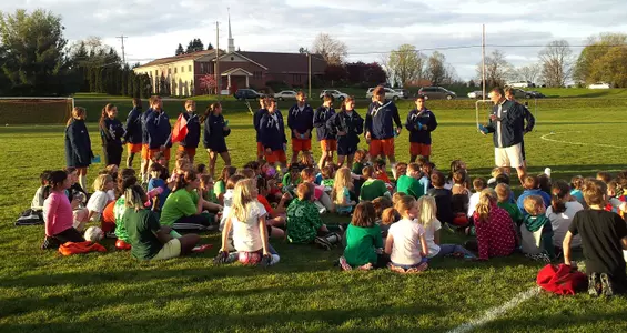 Bucknell Soccer Teams Host Successful AYSO Clinic